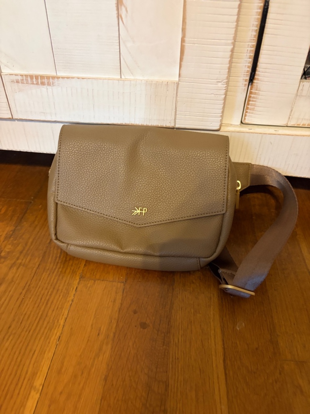 Freshly Picked leather crossbody bag